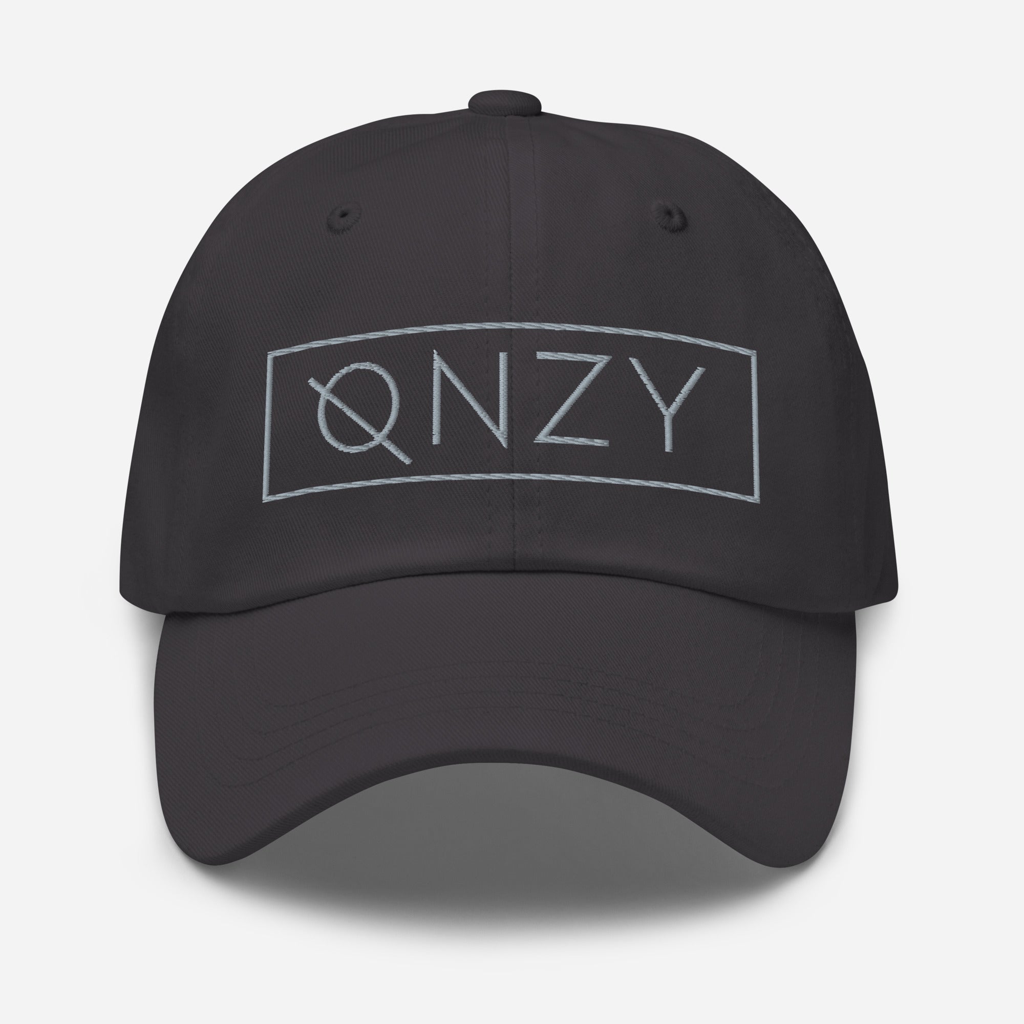 QNZY, Hat